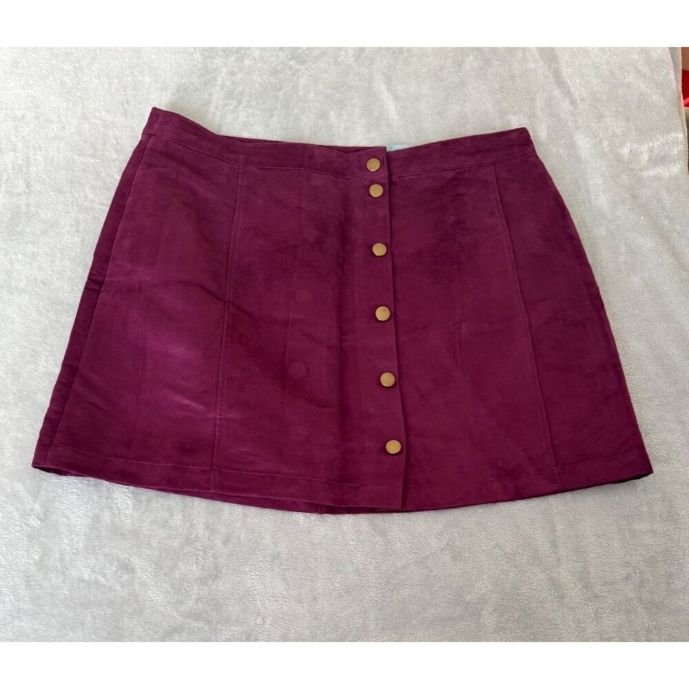 Old Navy Women skirt size 16 Burgundy Suede-Like Button-Front